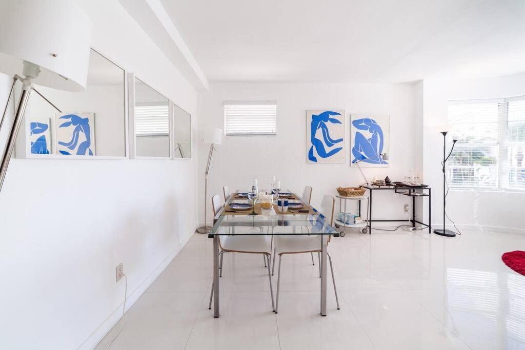 2 Bedroom On The Beach ! Miami Beach Exterior photo